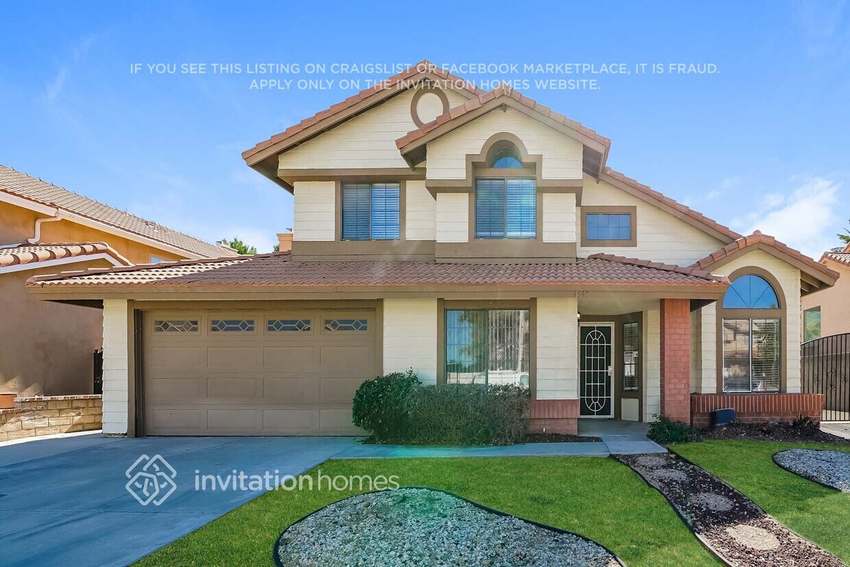 Foto principal - 4546 Grandview Dr