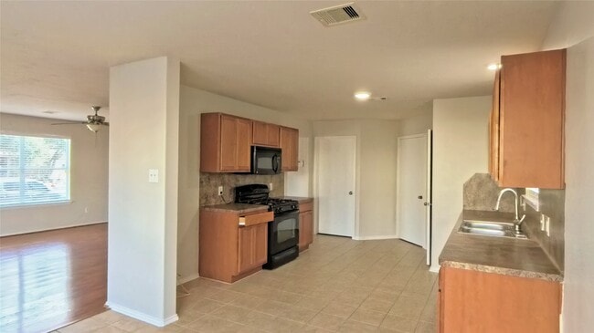 Building Photo - 2843 Maybrook Hollow Ln