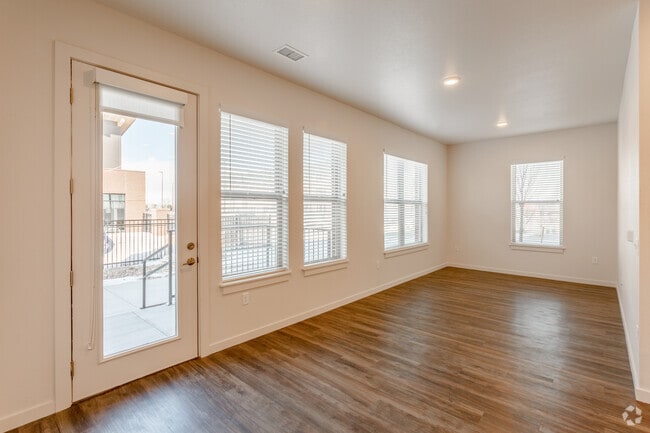 3BR, 2BA - Roadmaster - Railway Flats Apartments