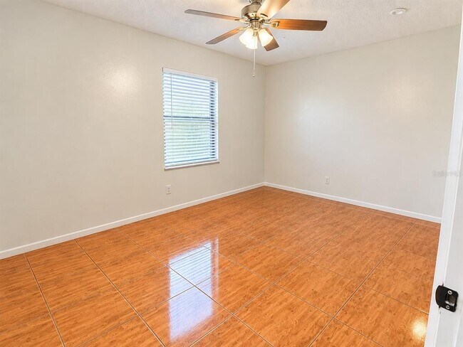 Foto del edificio - 773 E Birchwood Cir