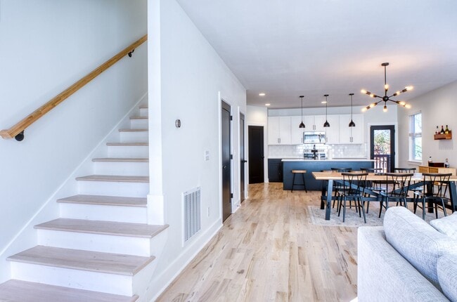 Foto del edificio - 96 Shields Ln