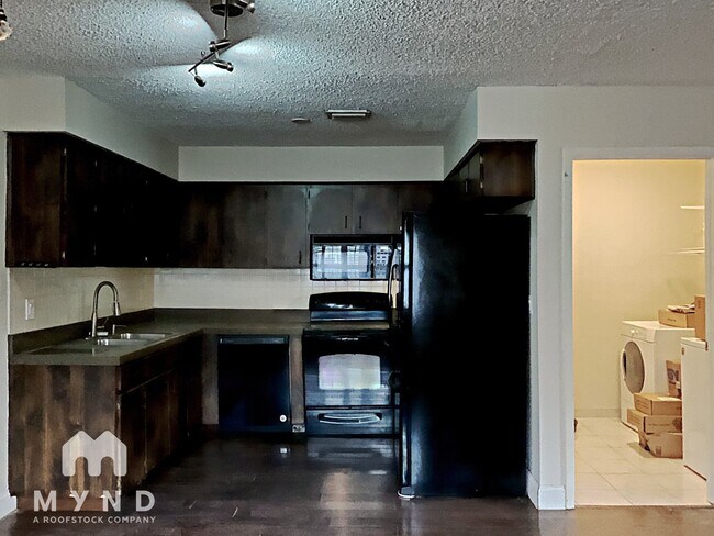 Foto del edificio - 3623 W Carmen St