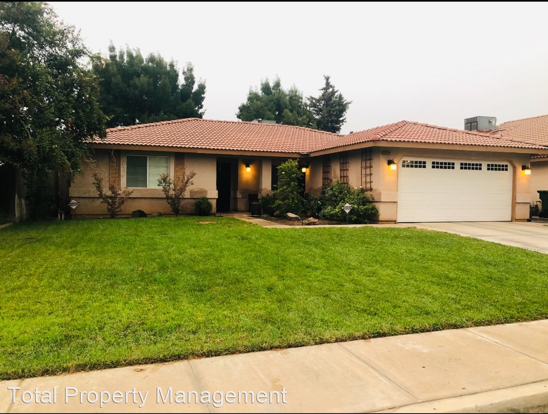 12112 Aceves Ave, Orosi, CA 93647 House Rental in Orosi, CA