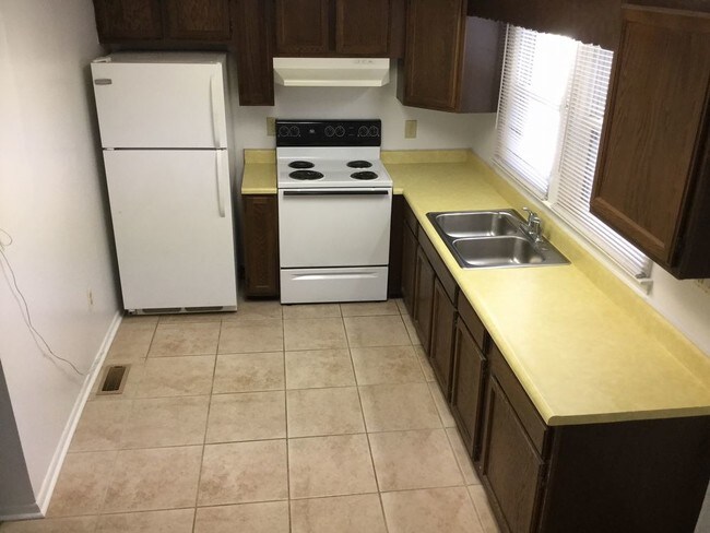 Building Photo - One Bedroom Apartment for Rent