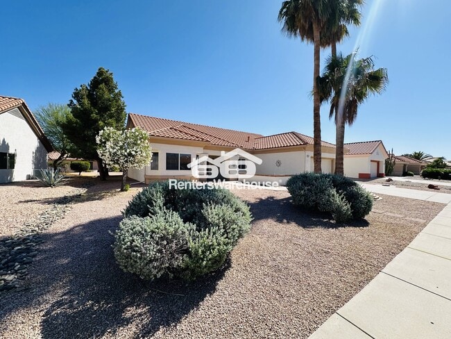 Building Photo - 14107 W Wagon Wheel Dr