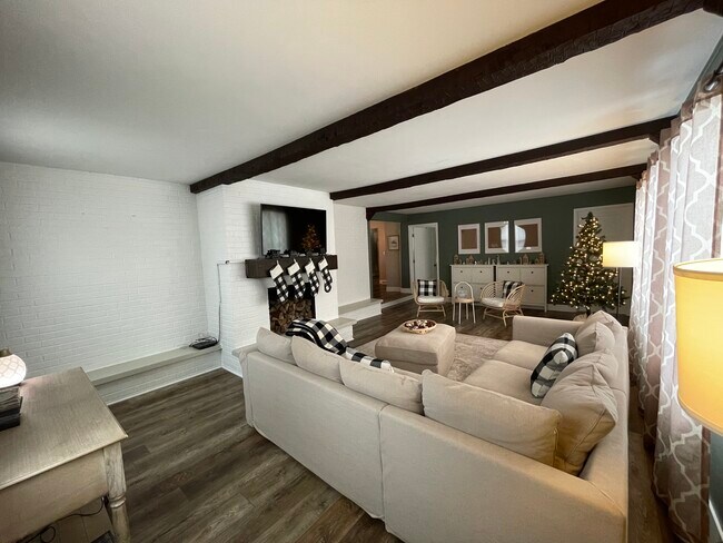 Foto del edificio - 5585 Belding Rd NE