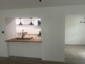 Building Photo - 3322 Kingswood Ct