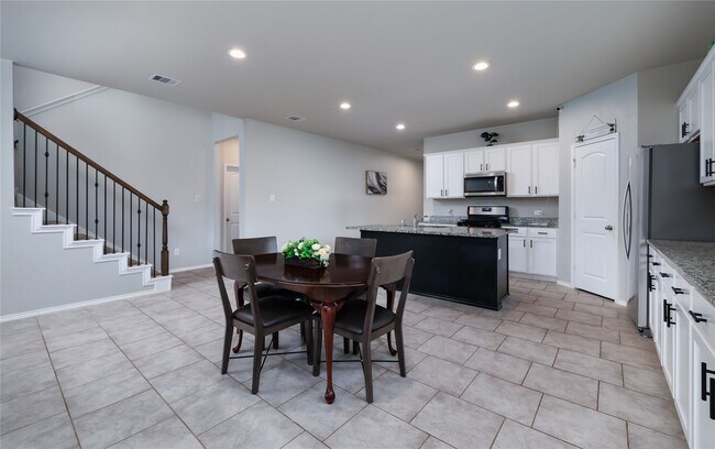 Building Photo - 14105 Redwood Forest Trail