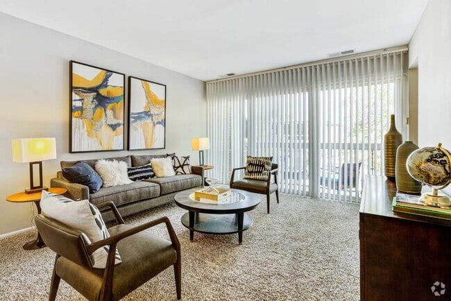Interior Photo - Cinnamon Run/Peppertree Farm