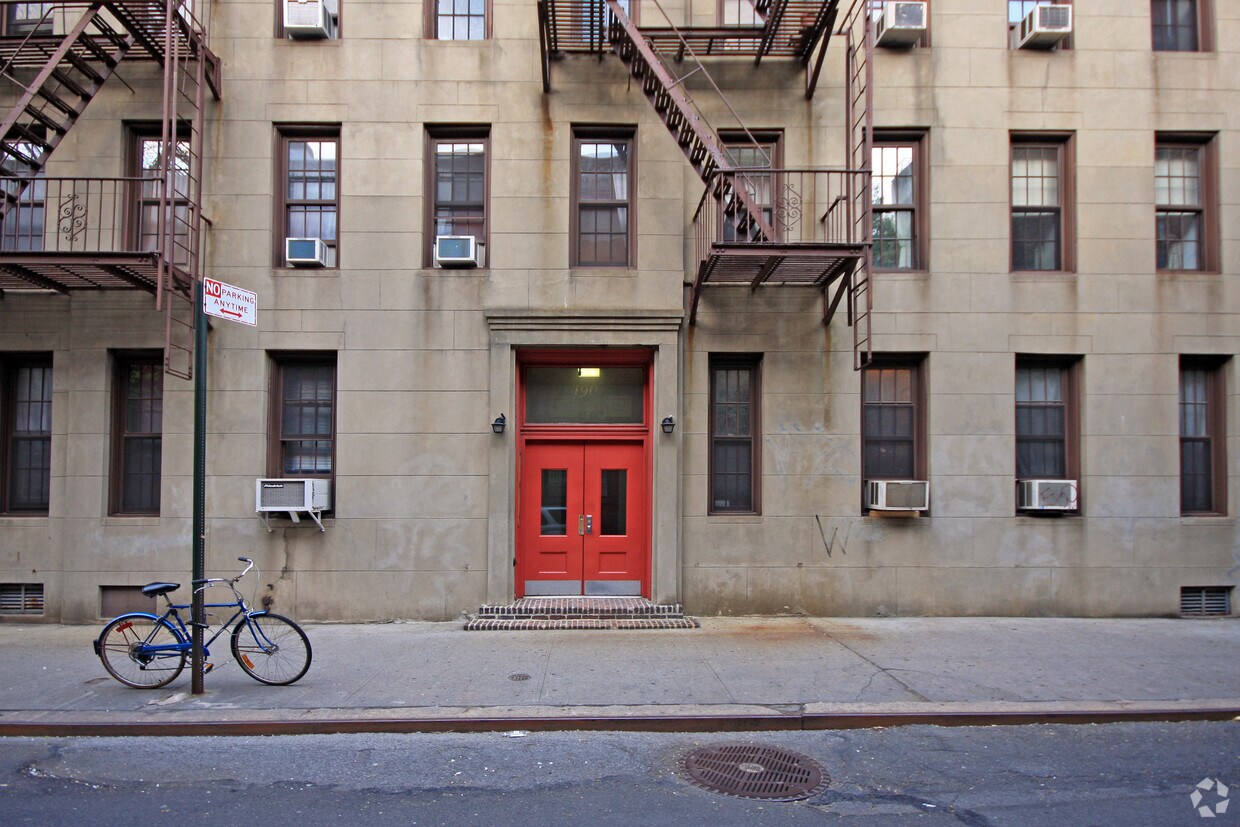 190 - 194 Waterly Pl - 190-194 Waverly Pl