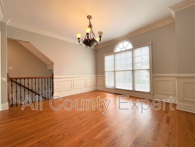 Foto del edificio - 895 Lenox Rd NE