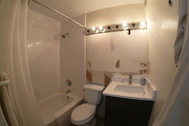 Foto del edificio - 4343 N Clarendon Ave