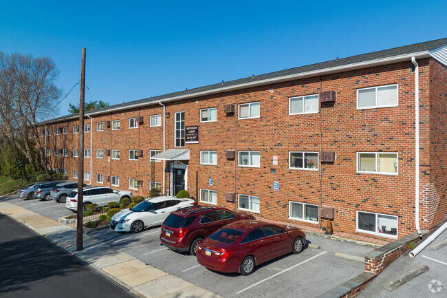 Foto del edificio - Jefferson Court Apartments