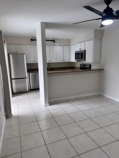 Building Photo - 904 9th Ct