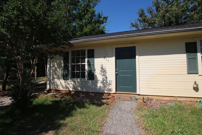 Building Photo - Available Now! Cozy 3/1.5 in Bullard ISD!
