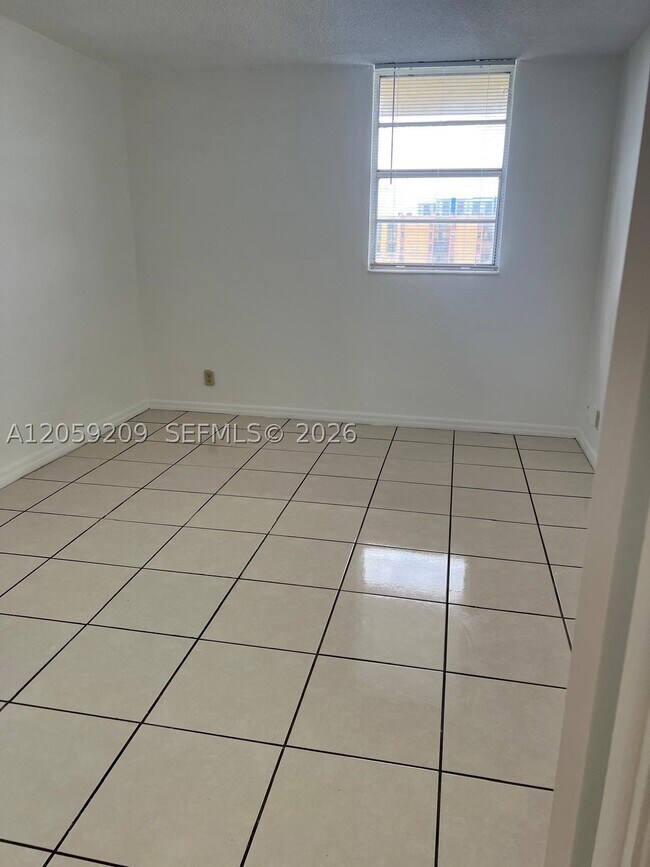 Foto del edificio - 801 NW 47th Ave