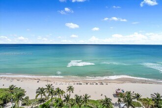 Building Photo - 16901 Collins Ave