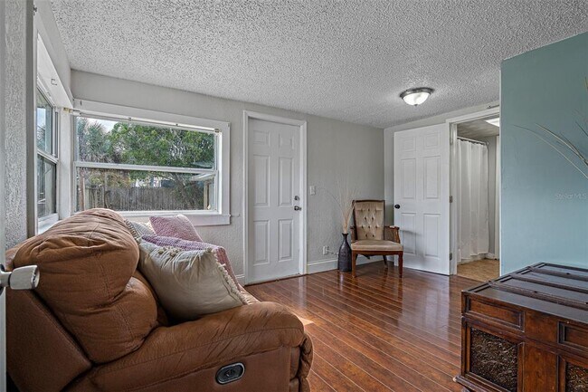 Foto del edificio - 4100 40th St N