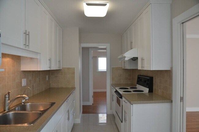 Photo du bâtiment - 7251 Parry St