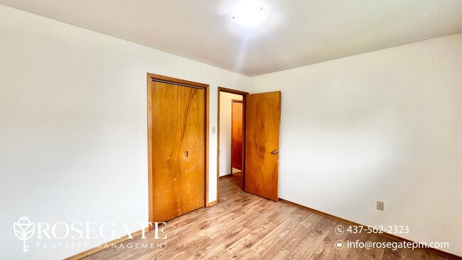 Building Photo - Bright & Spacious 3-Bedroom Main Floor Uni...