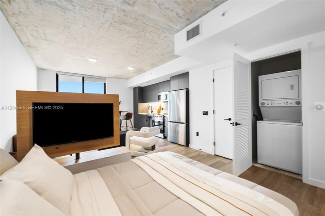 Building Photo - 307 SW 5th St