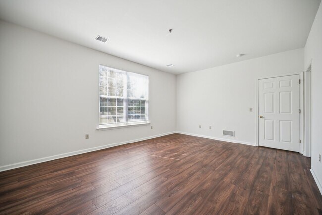 Interior Photo - Autumn Park Apartments