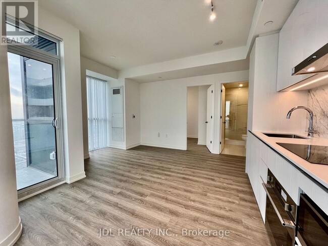 Building Photo - 8 Interchange Wy