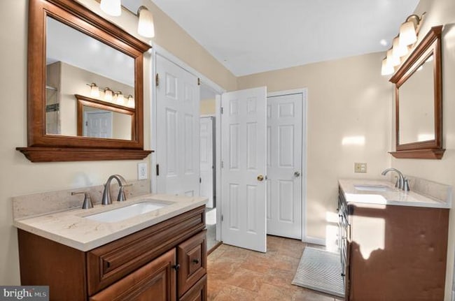 Building Photo - 22040 Caravel Ct