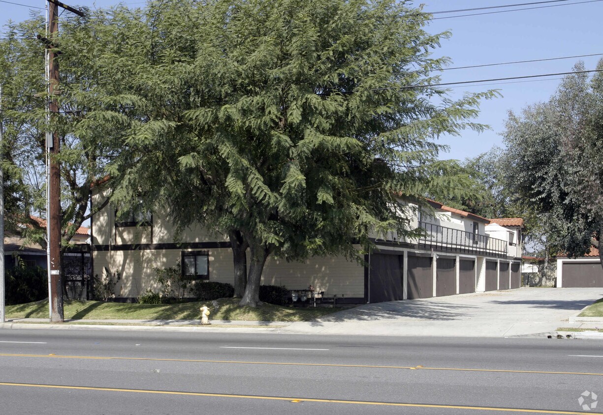 157 W 223rd St, Carson, CA 90745 Apartments in Carson, CA