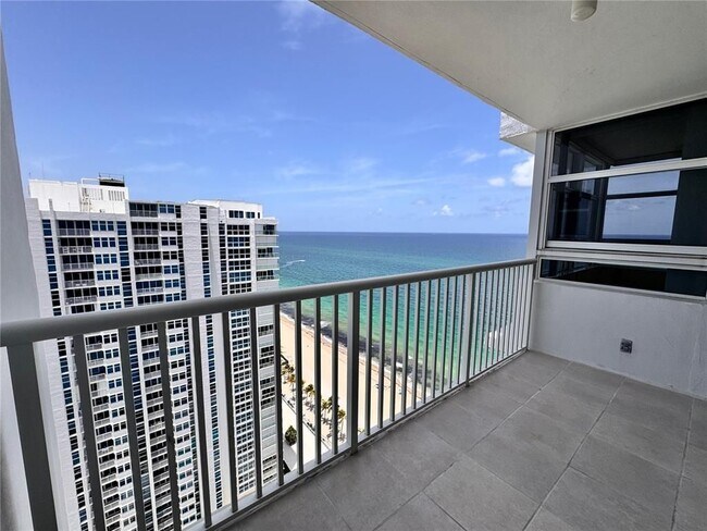Building Photo - 1370 S Ocean Blvd
