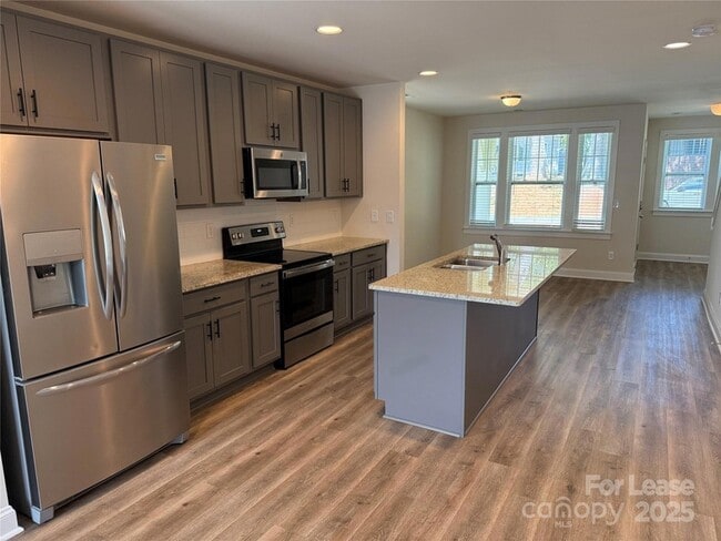 Foto del edificio - 1003 Wainwright Ave