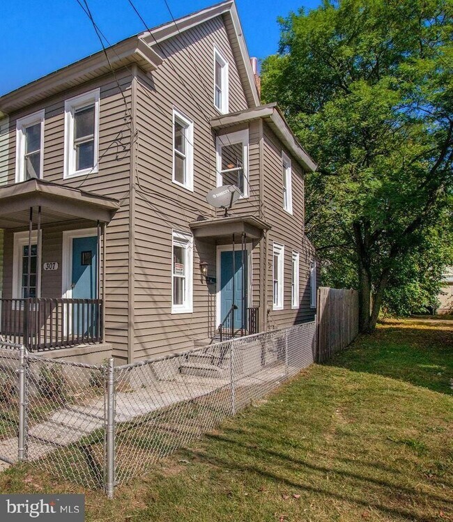 Building Photo - Gorgeous 4 Bedroom Home FOR RENT in Millville $1500