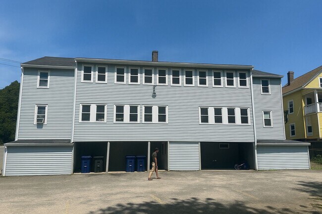 Foto del edificio - 429 Mechanic St