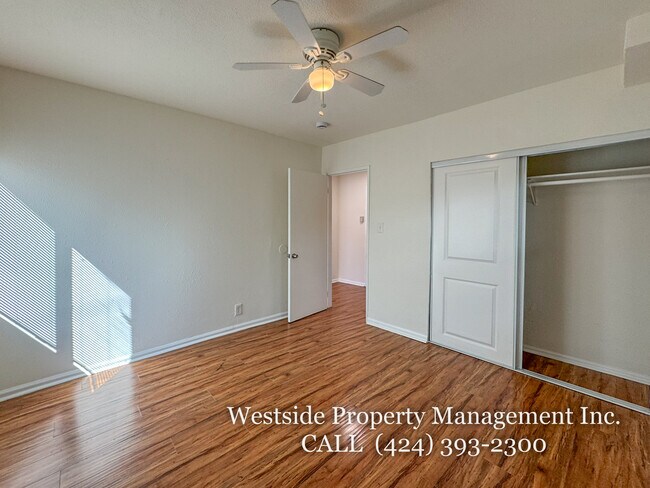 Foto del edificio - 6606 Brynhurst Ave