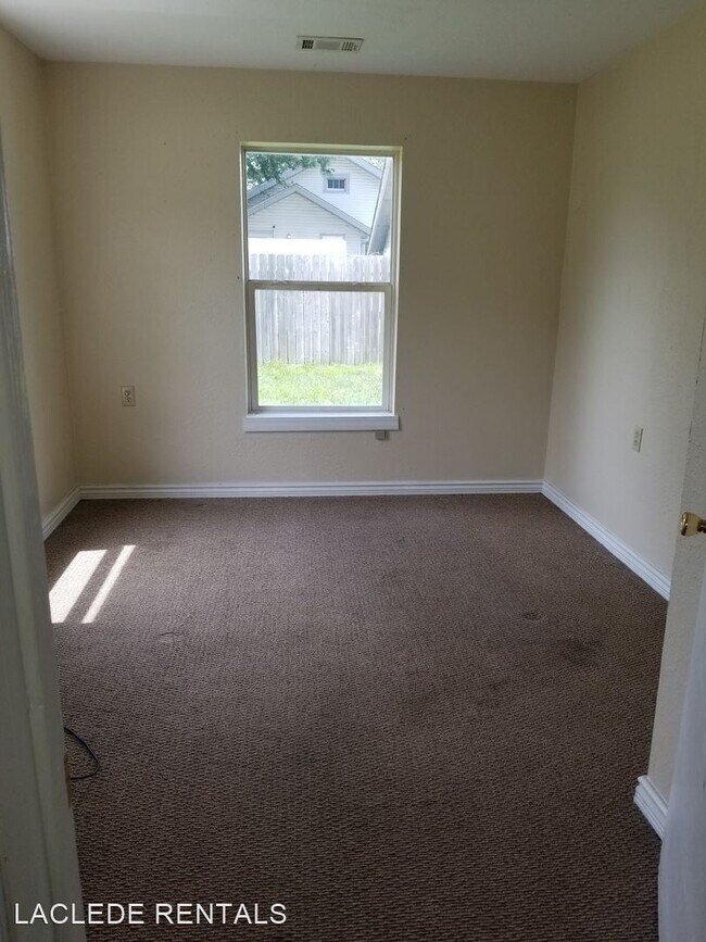 Foto del edificio - 2 br, 1 bath House - 273 W 5TH