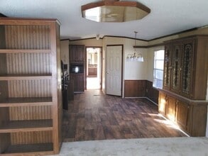 Building Photo - 109 Embert Ln