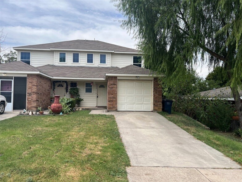 Foto principal - 8008 Arbor Ave