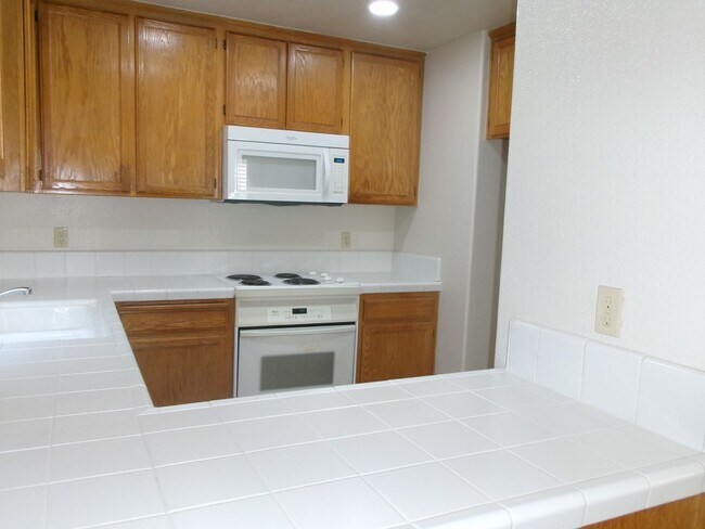 Foto del edificio - 218 Idlewild Dr