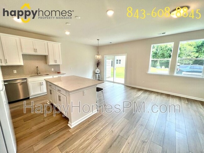 Building Photo - 8312 Child's Cove