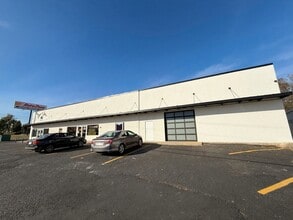 Building Photo - 2531 W Morton St