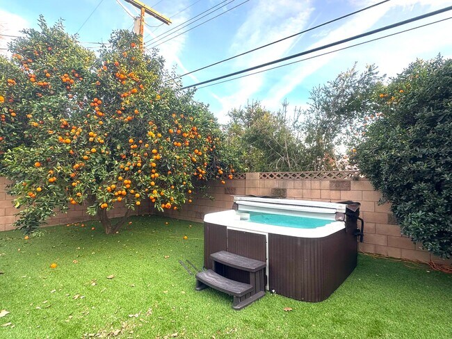 Foto del edificio - 23720 Archwood St