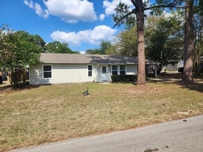 Building Photo - 307 Lone Star Ln