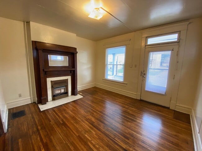 Building Photo - 77 Frambes Ave