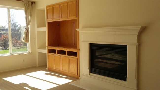 Building Photo - 10285 Shoech Way