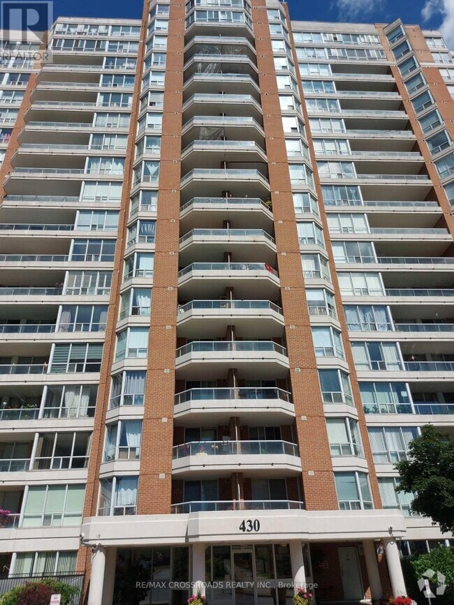 Building Photo - 430-430 McLevin Ave