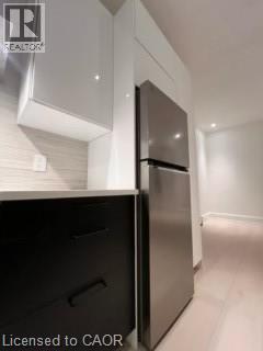 Photo du bâtiment - 30 Cannon St W