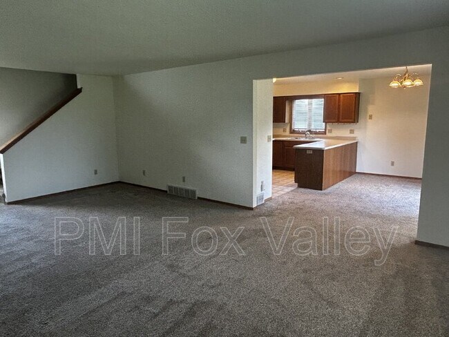 Building Photo - W3174 Westowne Ct