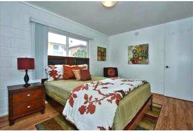Bed - 41 Carmel Ave