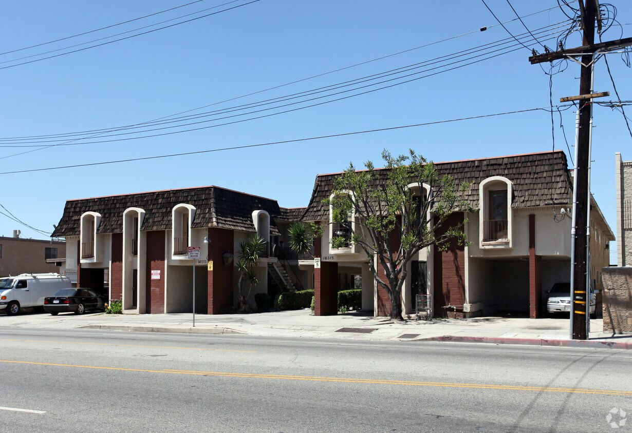 VANOWEN ST. APTS Apartments Van Nuys, CA
