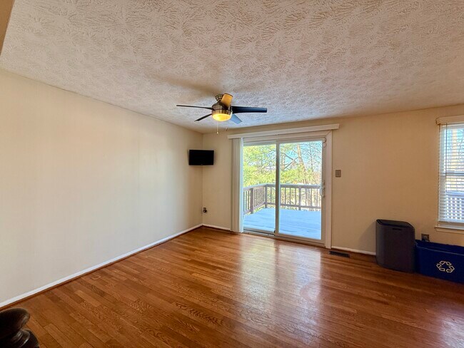 Foto del edificio - 8152 Mandan Terrace